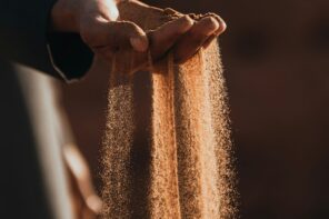 Fine Grains: What Falling Sand Reveals About Global Power